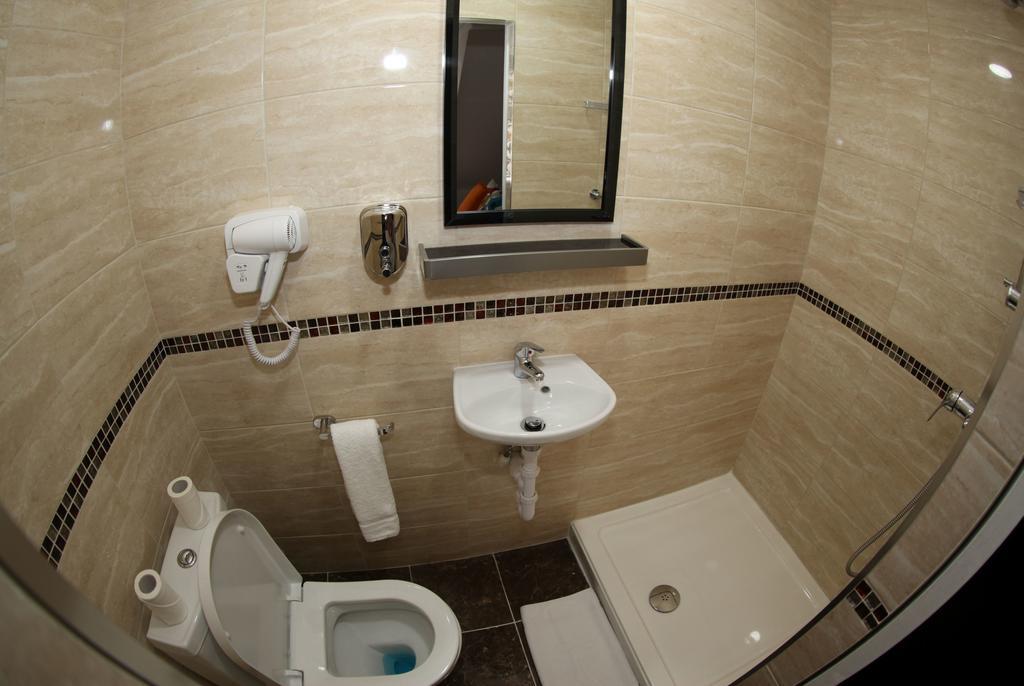 Heathrow Inn Hotel Hillingdon Szoba fotó